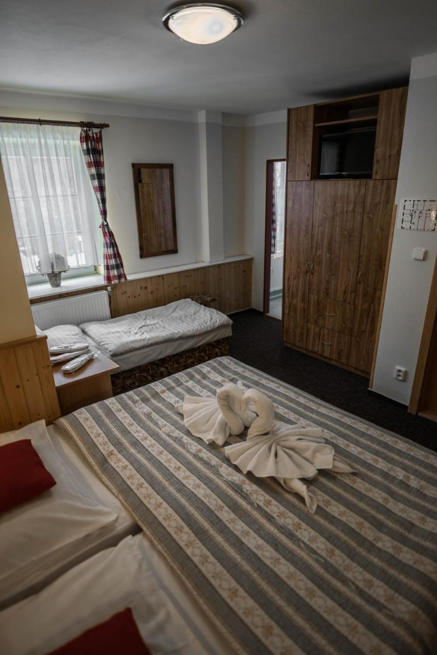 Hotel Atlas Pec pod Snezkou Exterior foto